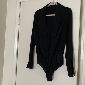 Nwot black v neck body suit
